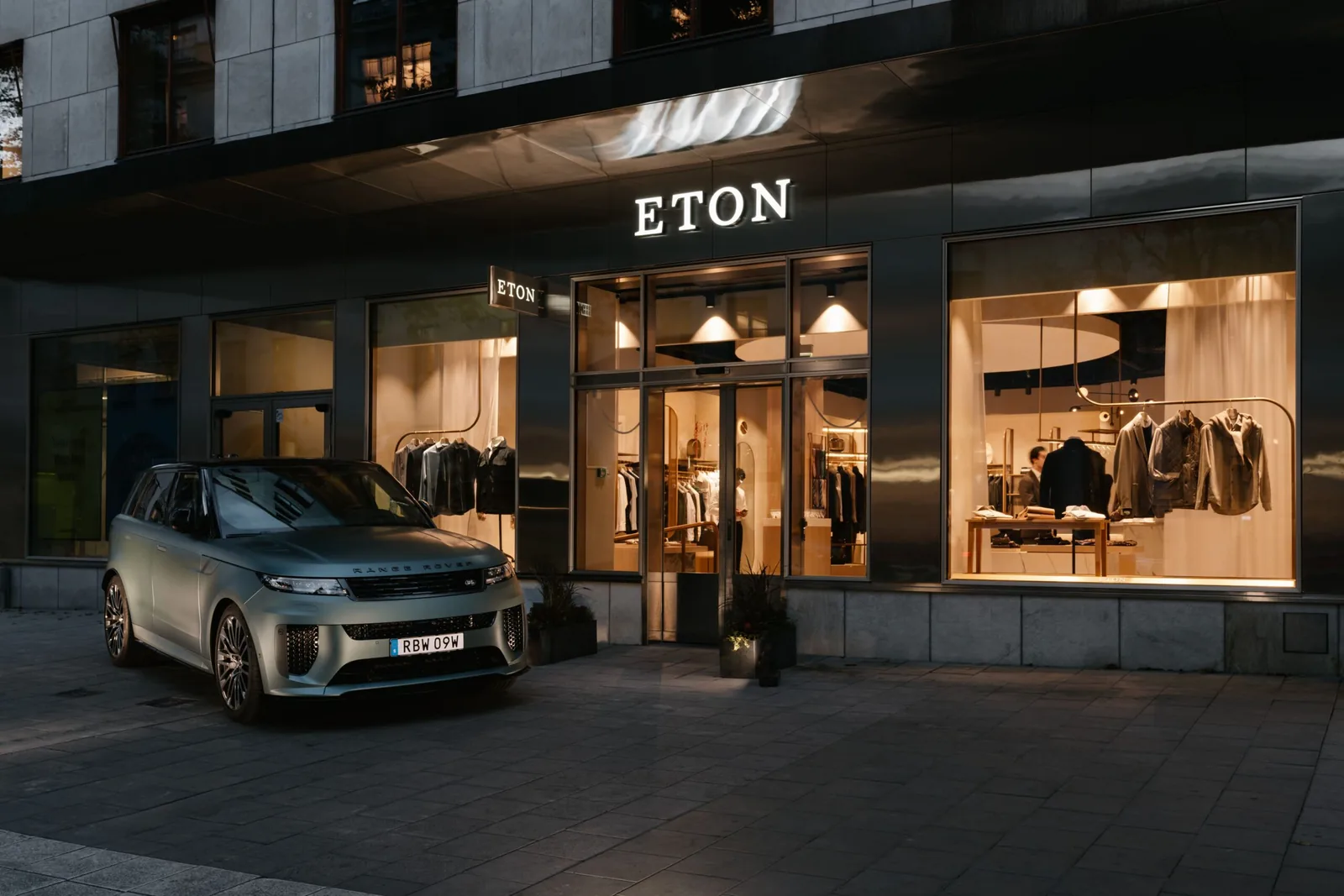 Range Rover & Eton Custom Made